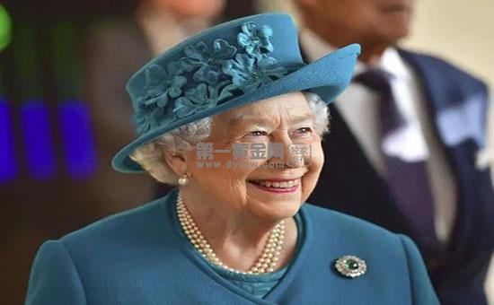 英国女王钟爱的珍珠项链.webp.jpg